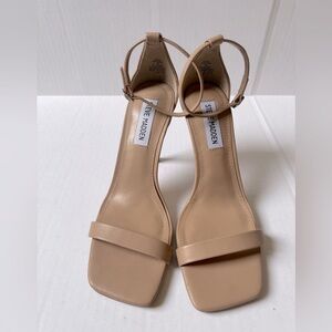 Steve Madden women’s sandals